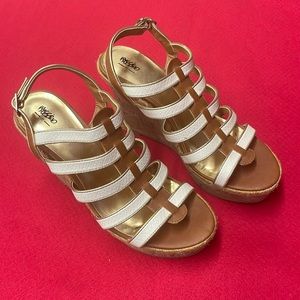Mossimo Wedge sandals size 8